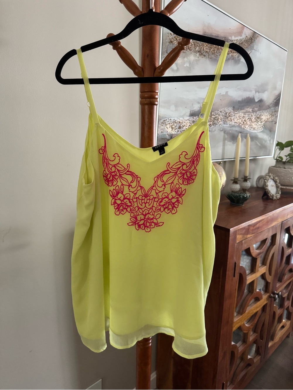 Torrid Size 1 Flowy Neon Embroidered Tank Top Floral Pink Bohemian Women's Shirt